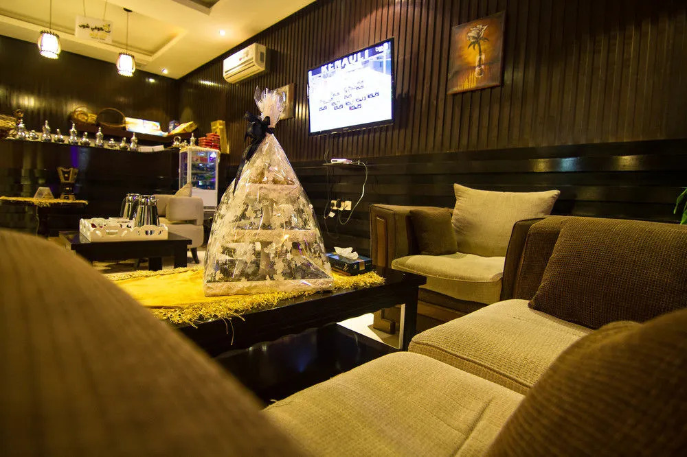 Aram House Hotel Apartments