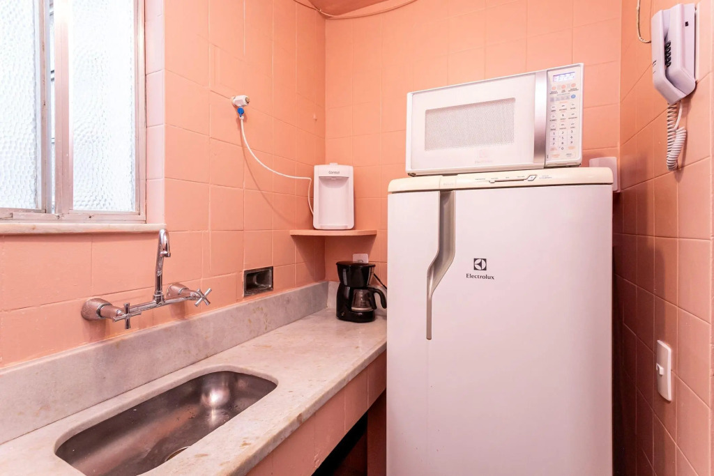Quarto&Sala a 550m da Praia de Ipanema | PFA58/804