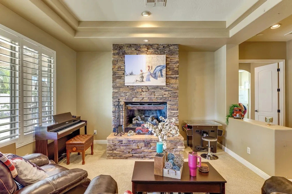 Pool, Hot Tub, Toys! Family Home, 4 Mi to Luke AFB