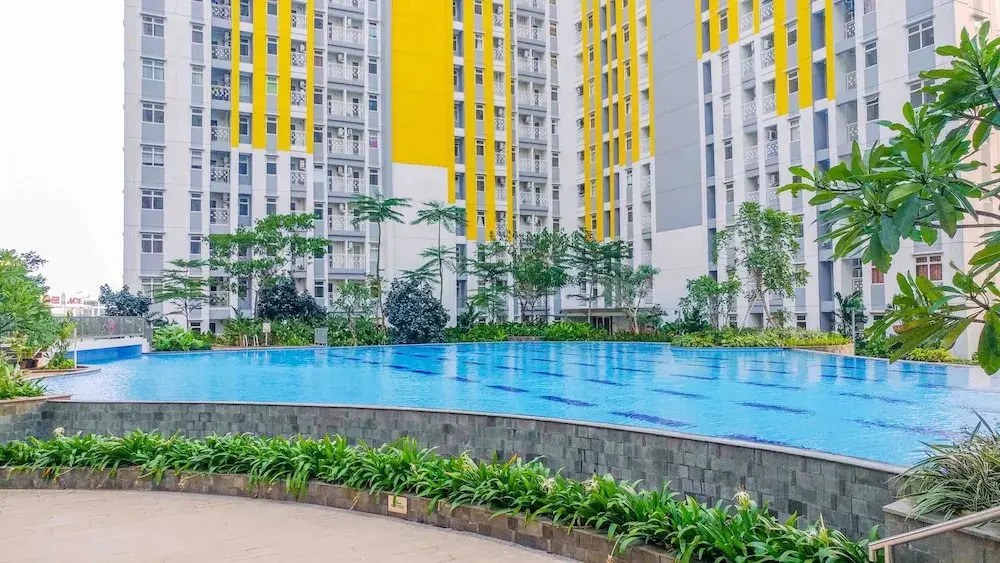 Modern Studio with Great Lake View at Springlake Summarecon Apartment
