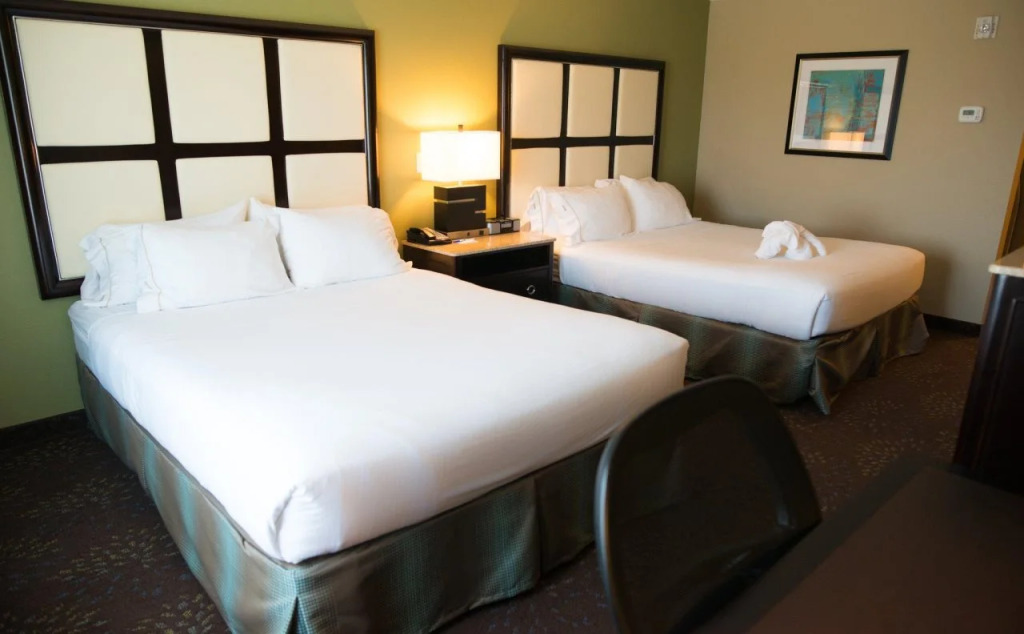 Holiday Inn Express - Albert Lea