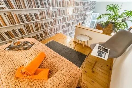 Park View Apartment with Sauna, A/C