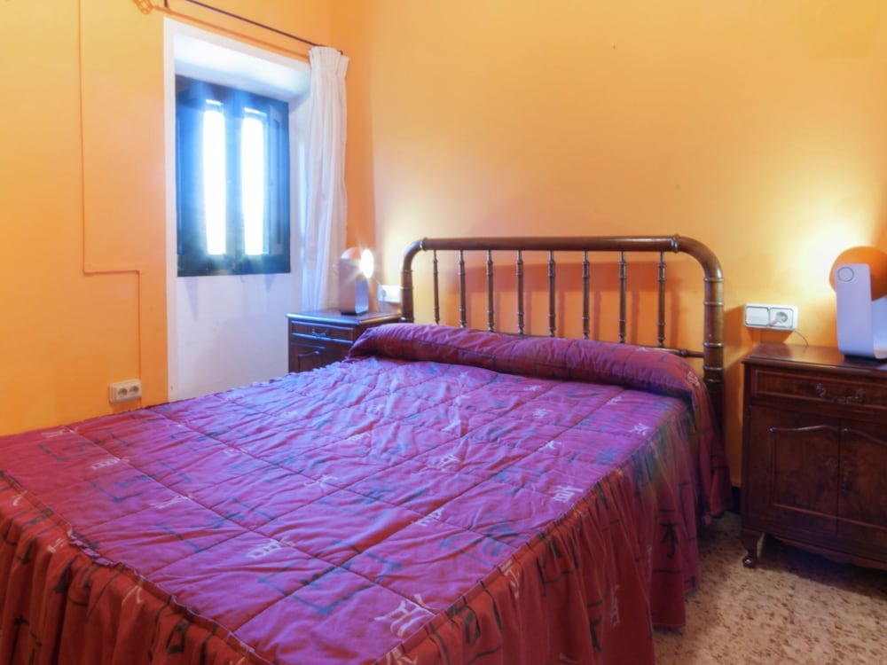 Mansion in St Martí with Vineyards & Garden