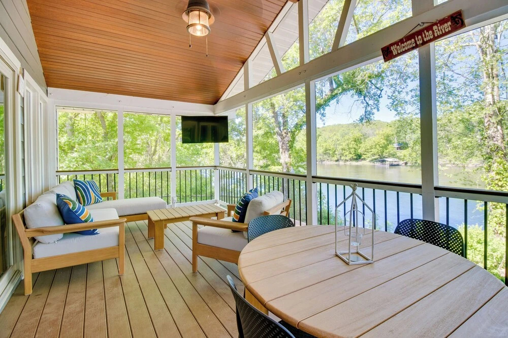 Fire Pit & Grill: Riverfront Home in Arkansas