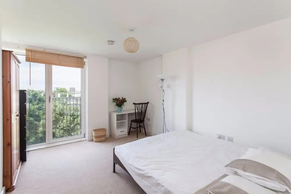 3 Bedroom Flat in Shoreditch with Roof Terrace