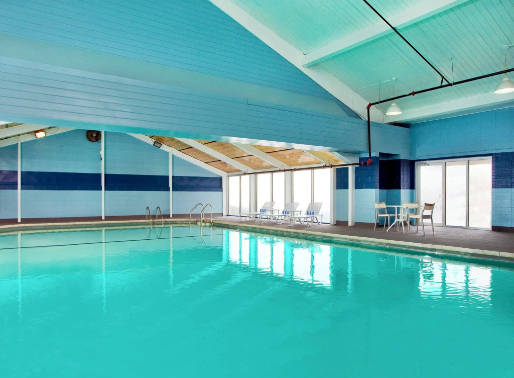 Four Points by Sheraton Cleveland Airport