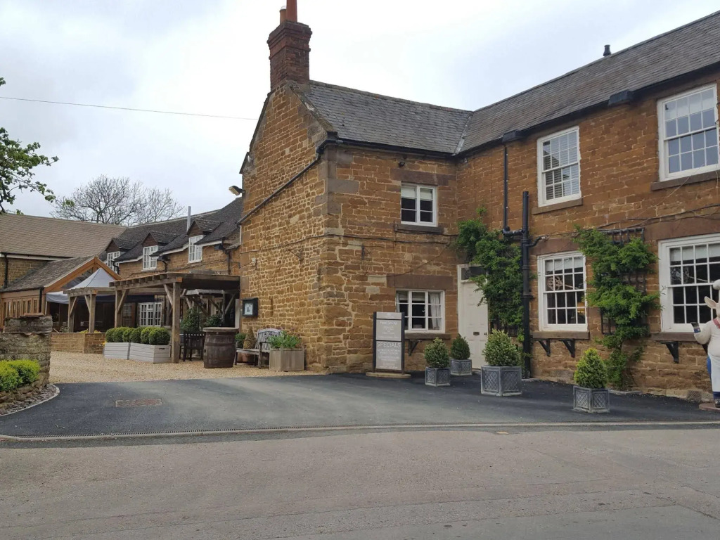 Old White Hart
