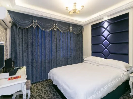 Qiha E-sports Hotel (Jinhua Government World Trade City Plaza)