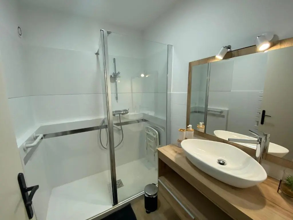 Appartement Royan, 2 pièces, 4 personnes - FR-1-539-33