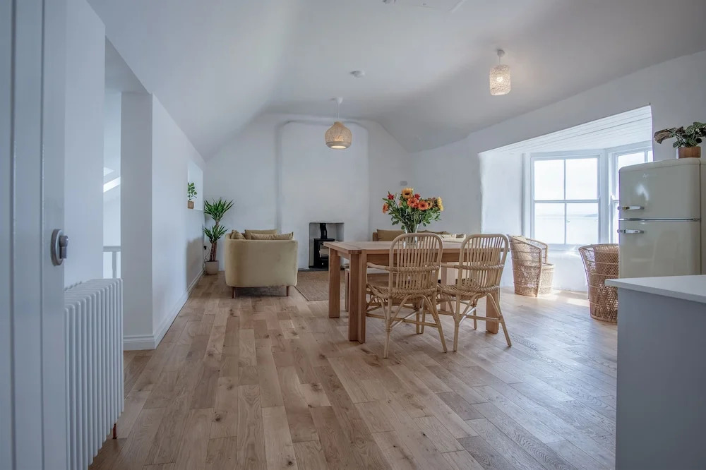 Brook Cottage Green - 2 Bedroom - Dale