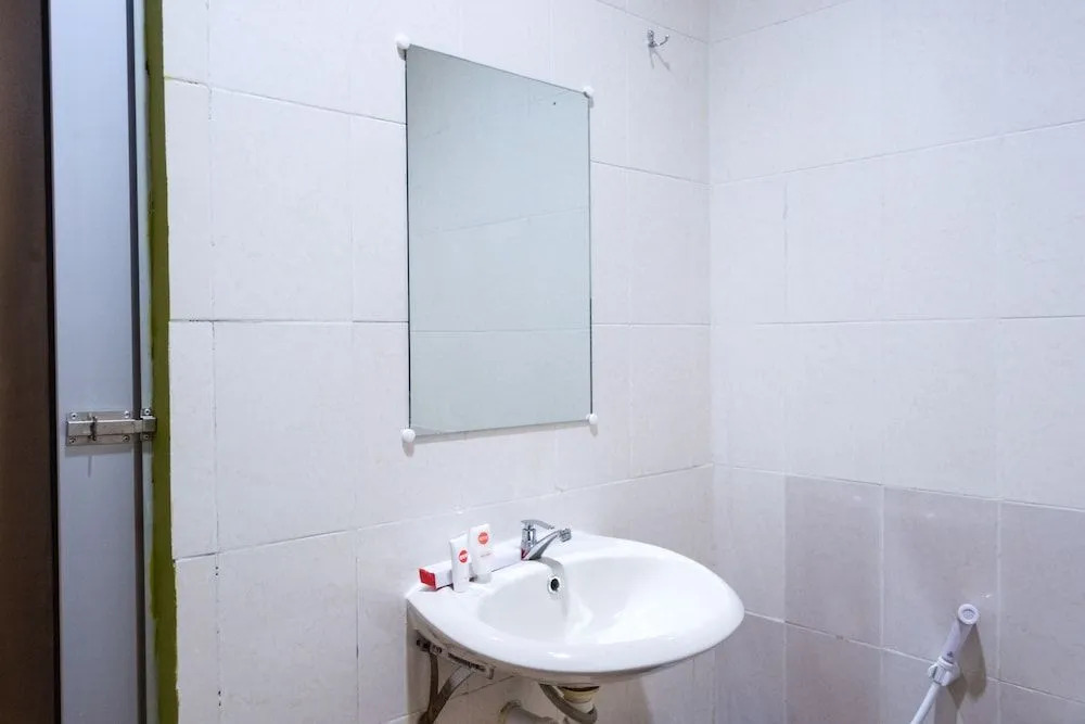 OYO 976 Baloi View Apartment