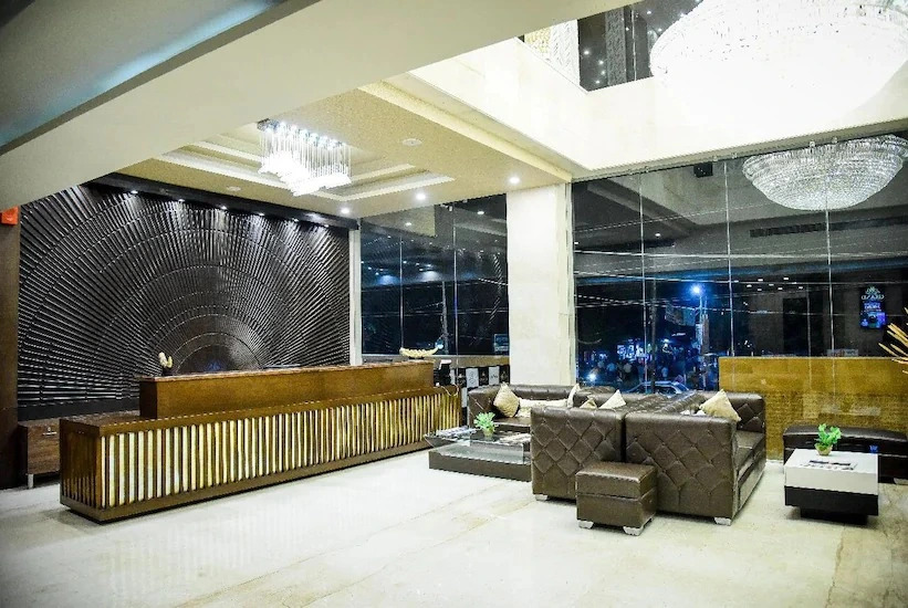 DNG The Grand Hotel