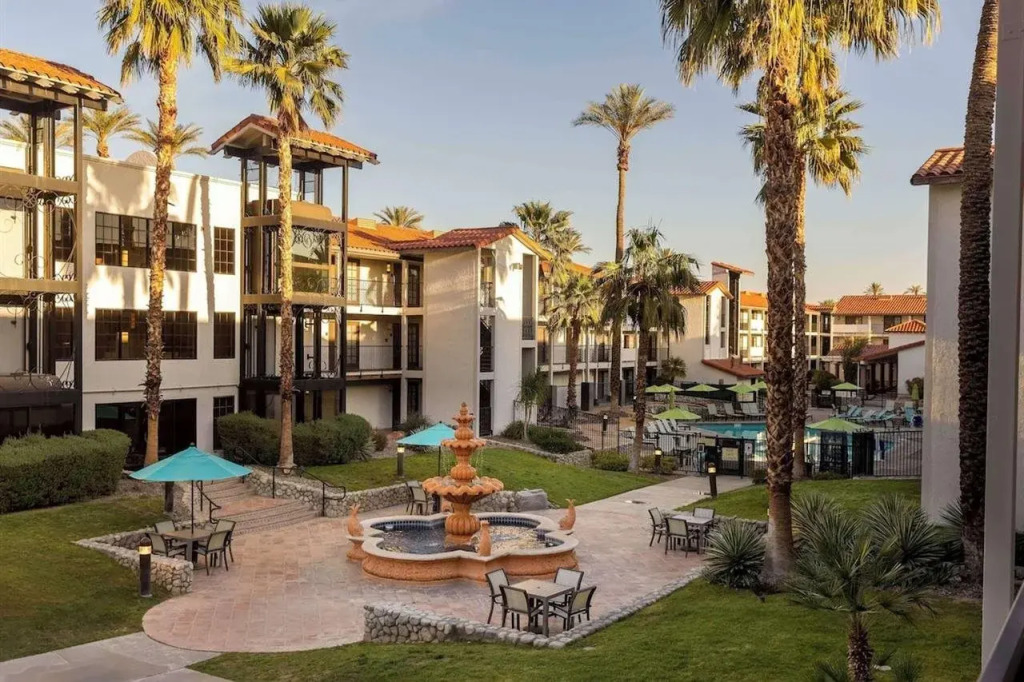 Embassy Suites by Hilton Palm Desert