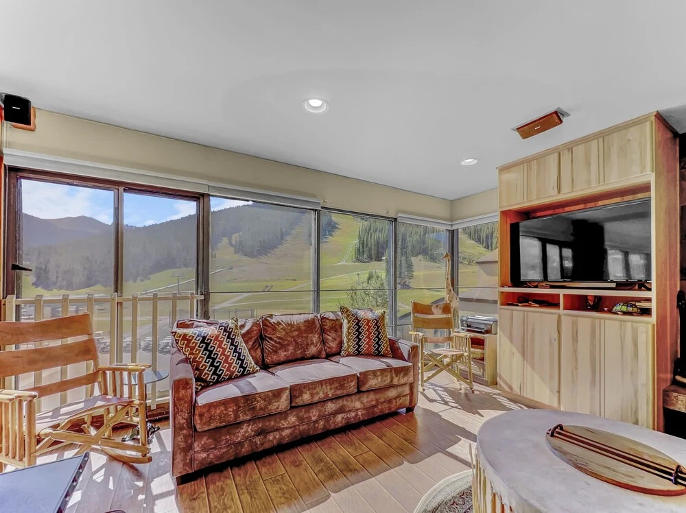Sf411 Snowflake 3br 3ba 4 Bedroom Condo by RedAwning