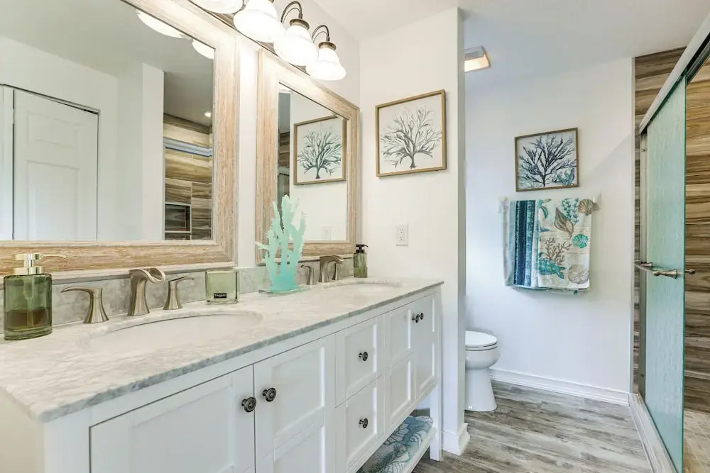 5 Mi to Naples Beach - Getaway w/ Screened Lanai!