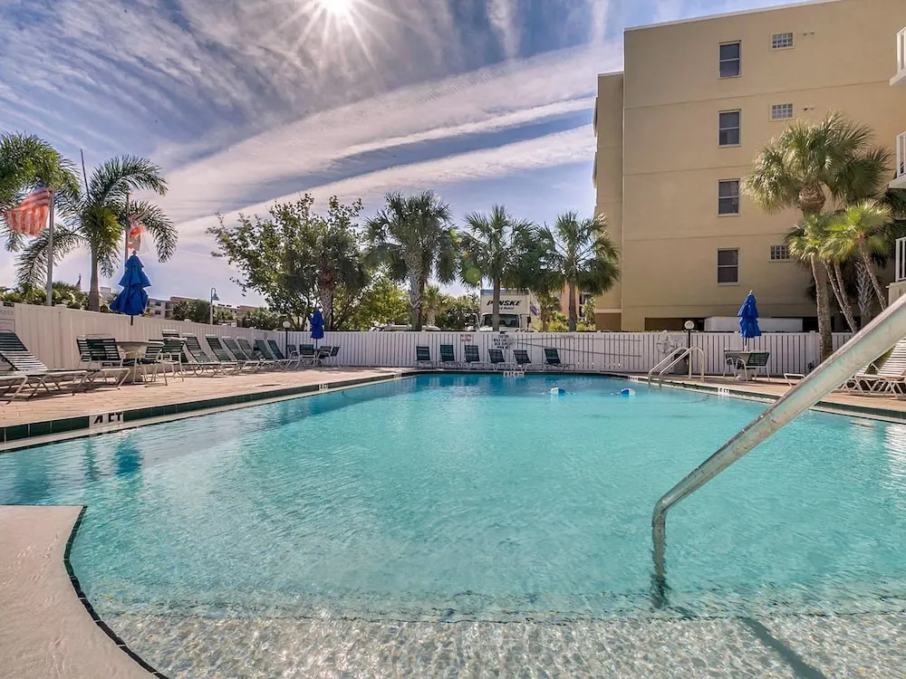 19610 Gulf Blvd Condo Unit 203 2 Bedrooms 2 Bathrooms Condo