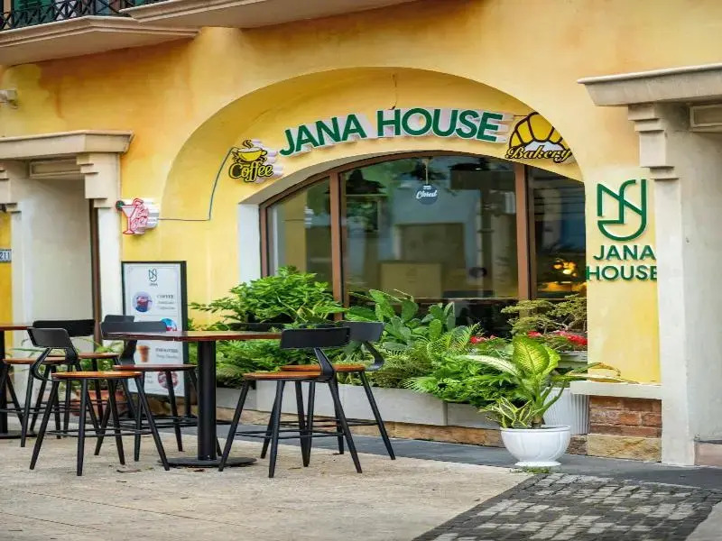 Jana Hotel & Apartment - Firework & Aquatopia Water Park