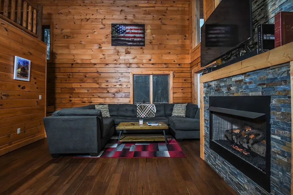 LakeStar Chalet