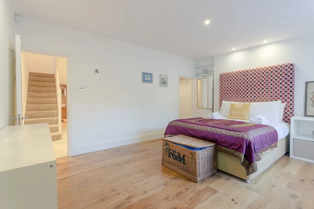 2 Bedroom Victorian Flat in the Heart of Islington