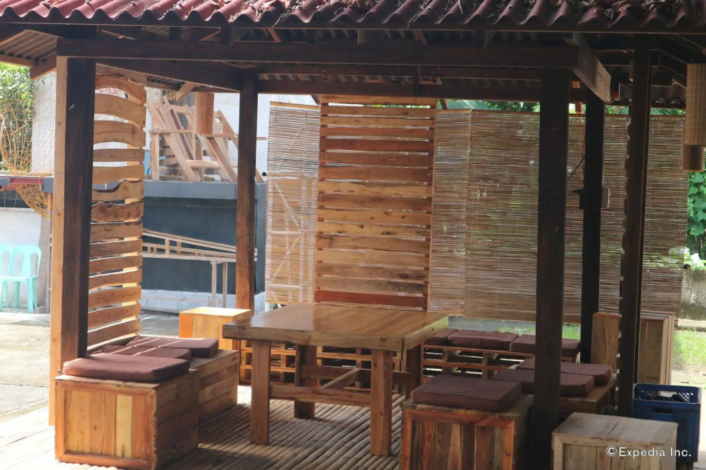 Basa Hotel