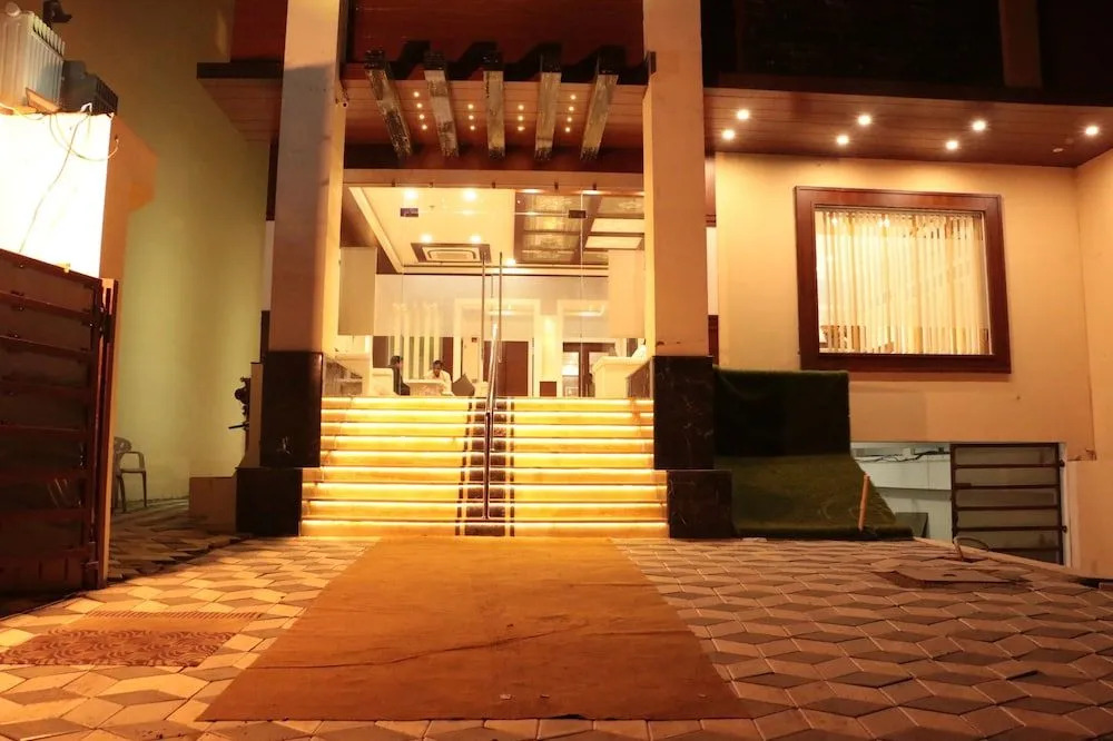 The Landmark Hotel