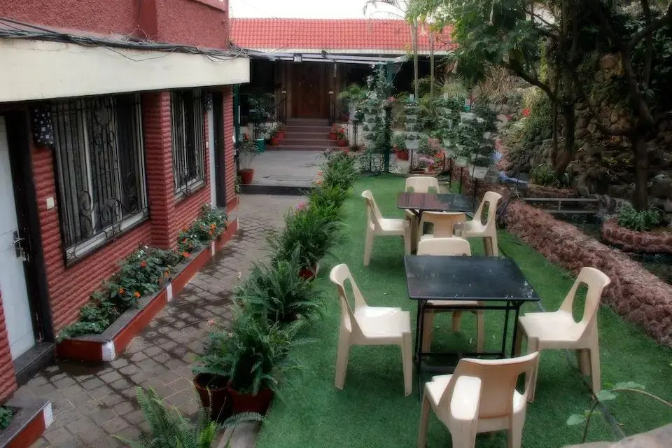 Shreyas Hotel