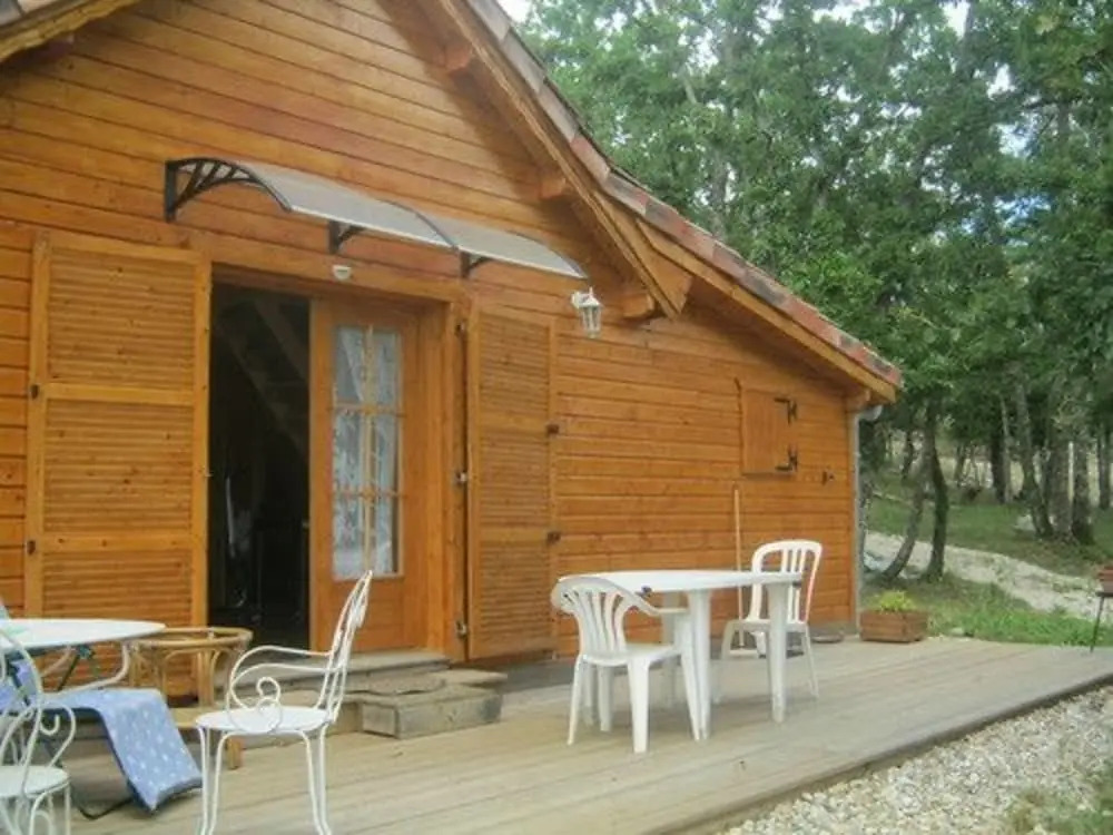 Chalet dans les bois du Quercy