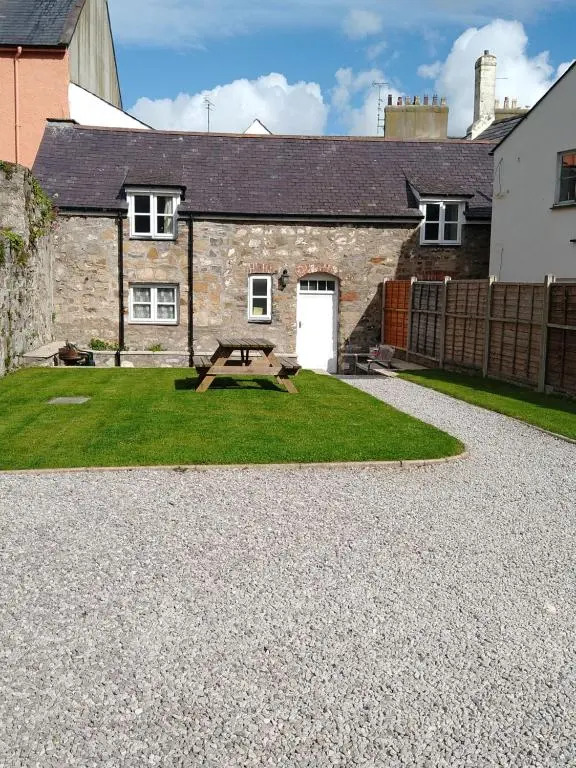 Castle Square Apartments Beaumaris