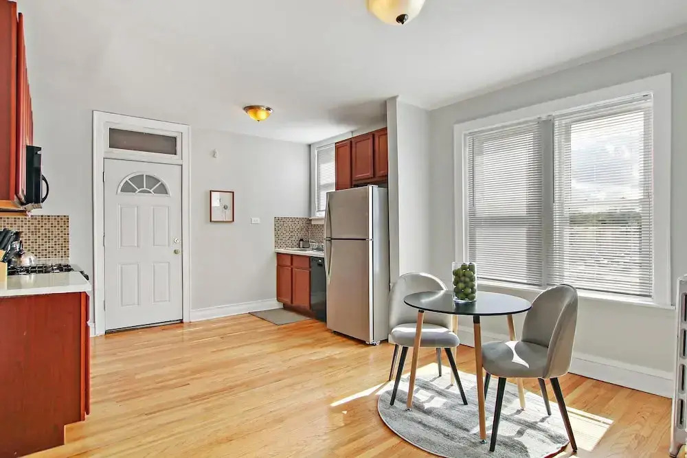 Charming 1BR in Old Irving - Cullom B3
