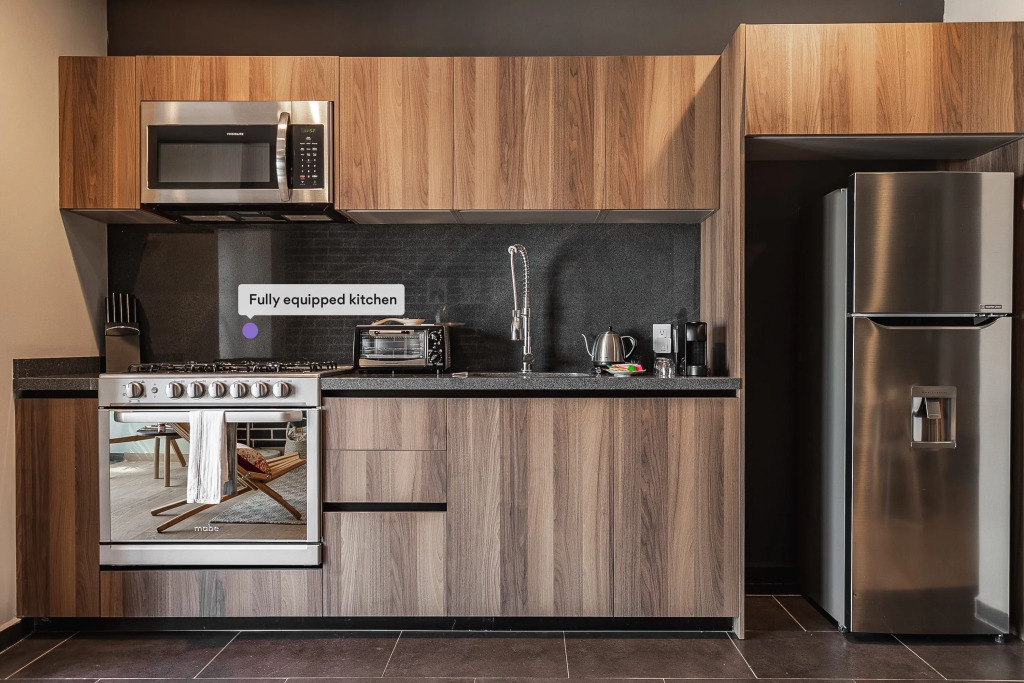 Casai Discover La Roma From a Contemporary Gem