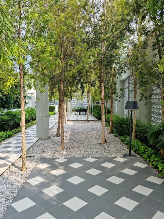 Una Residence By Maya