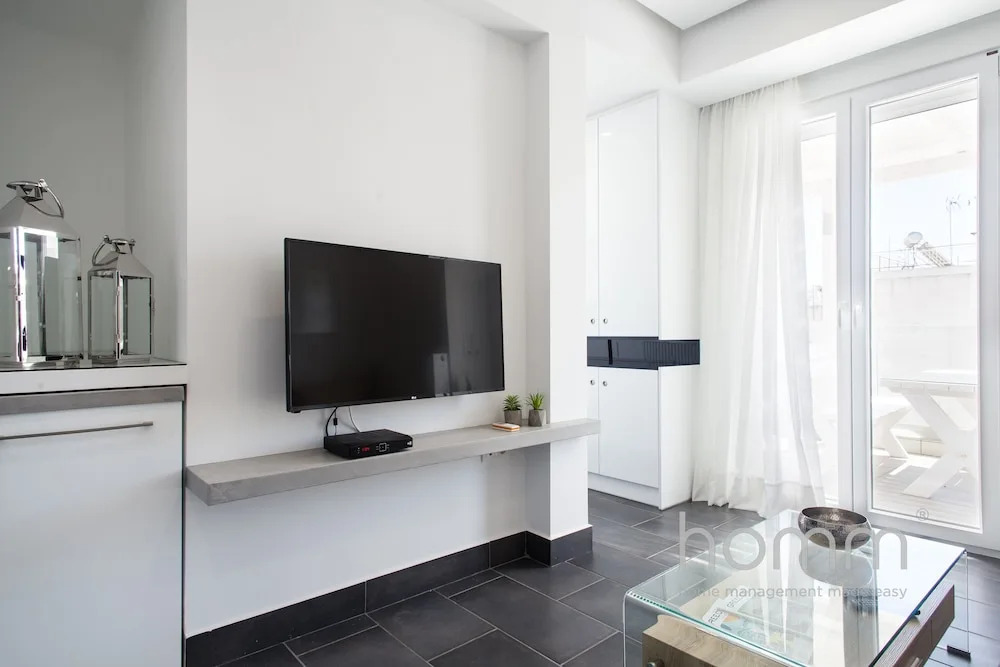 37.5m² homm Penthouse in Athens with 43m² Terrace