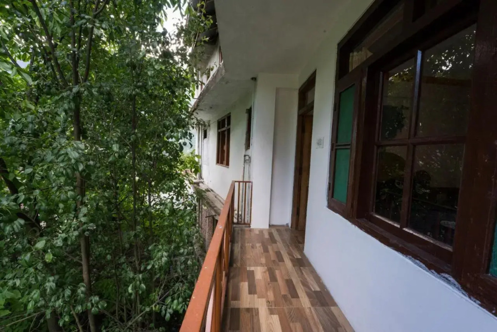 One Light Hostel