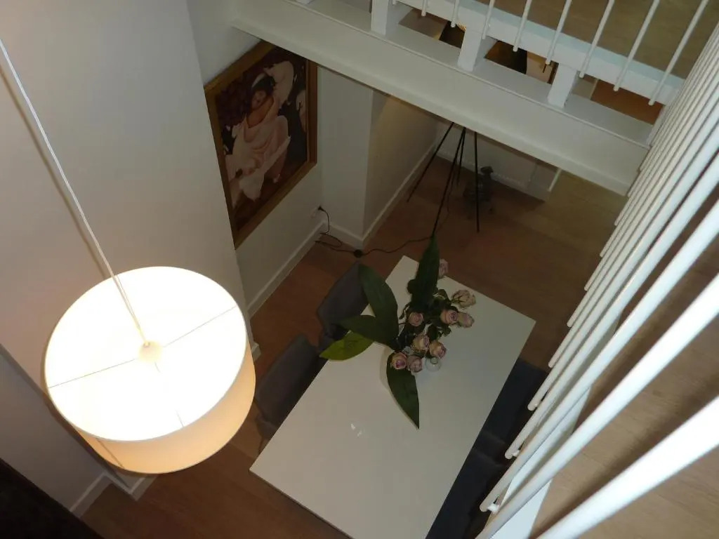 Antwerp old town triplex apartment