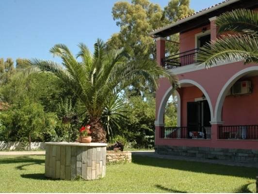 Zefiros Apartments