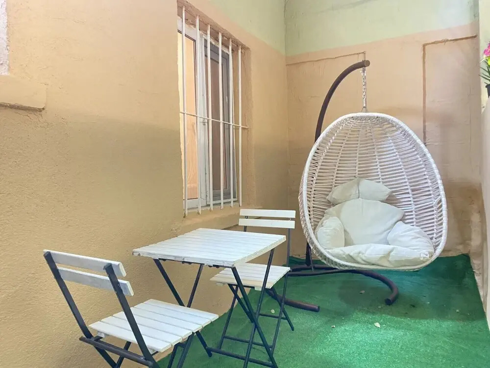 Lovely Home With Backyard in Cihangir