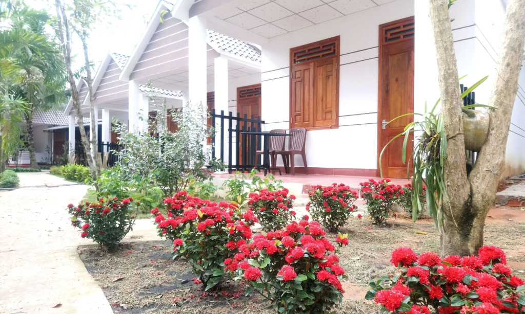 Resort Hien Minh Bungalow