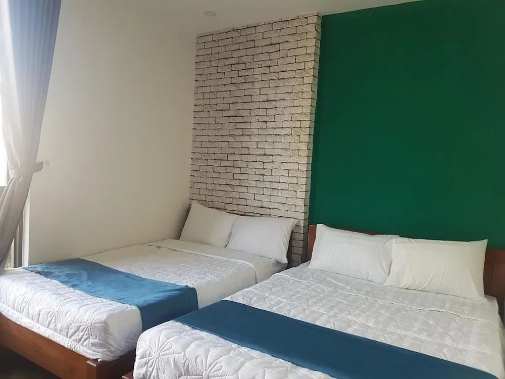 Leaves of Grass Boutique Hotel