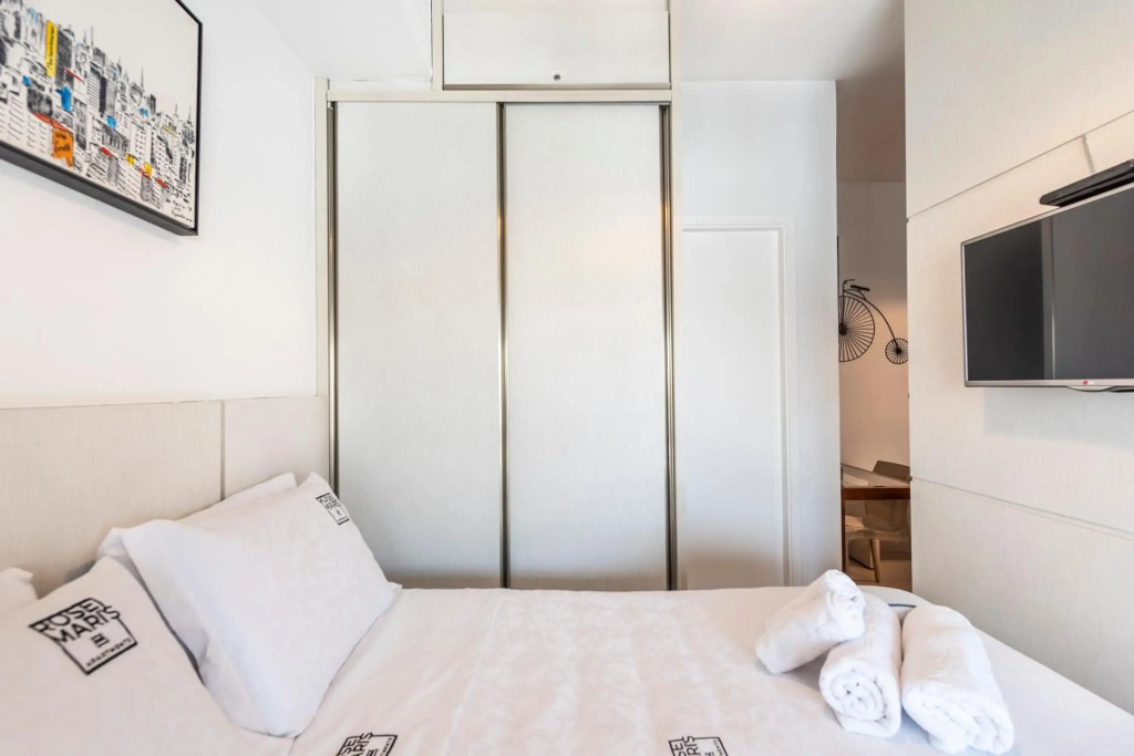 7 Aptos Premium Decorados 2 Qtos Suíte e 1 Qto Vista Panorâmica Varanda Piscina Academia Garagem WiFi Perto do Metrô SP