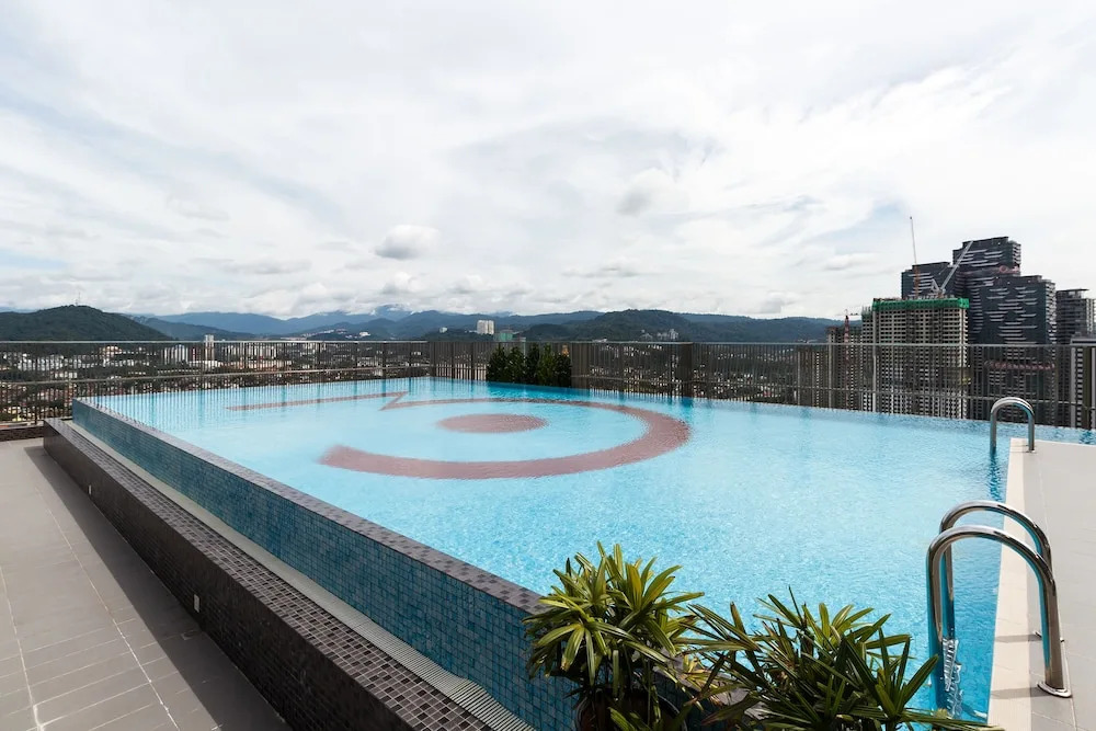 OYO 553 Home 3 Towers Studio