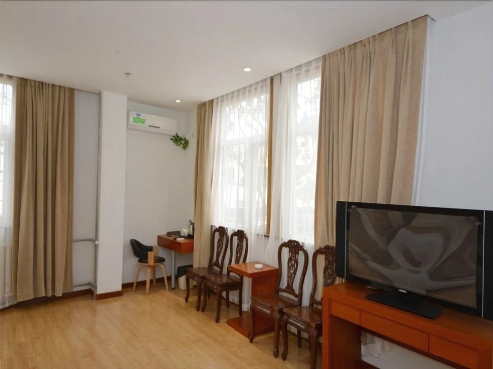 Vatica Tianjin Five Avenues Foreign College Hotel