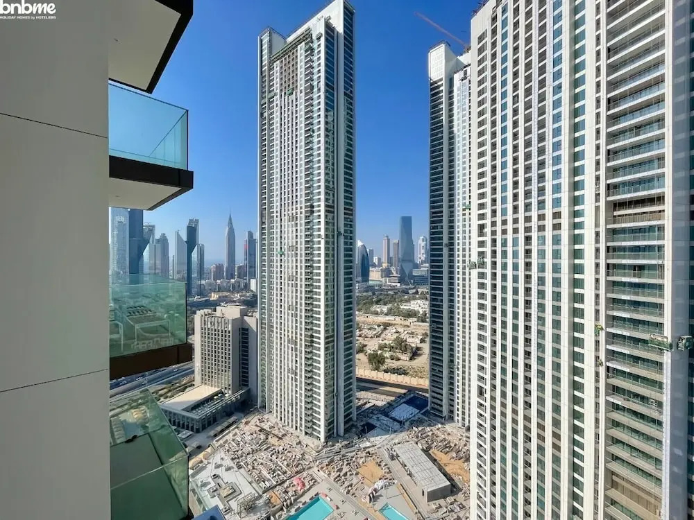 Skyscrapper Connected to DM by Bnbmehomes