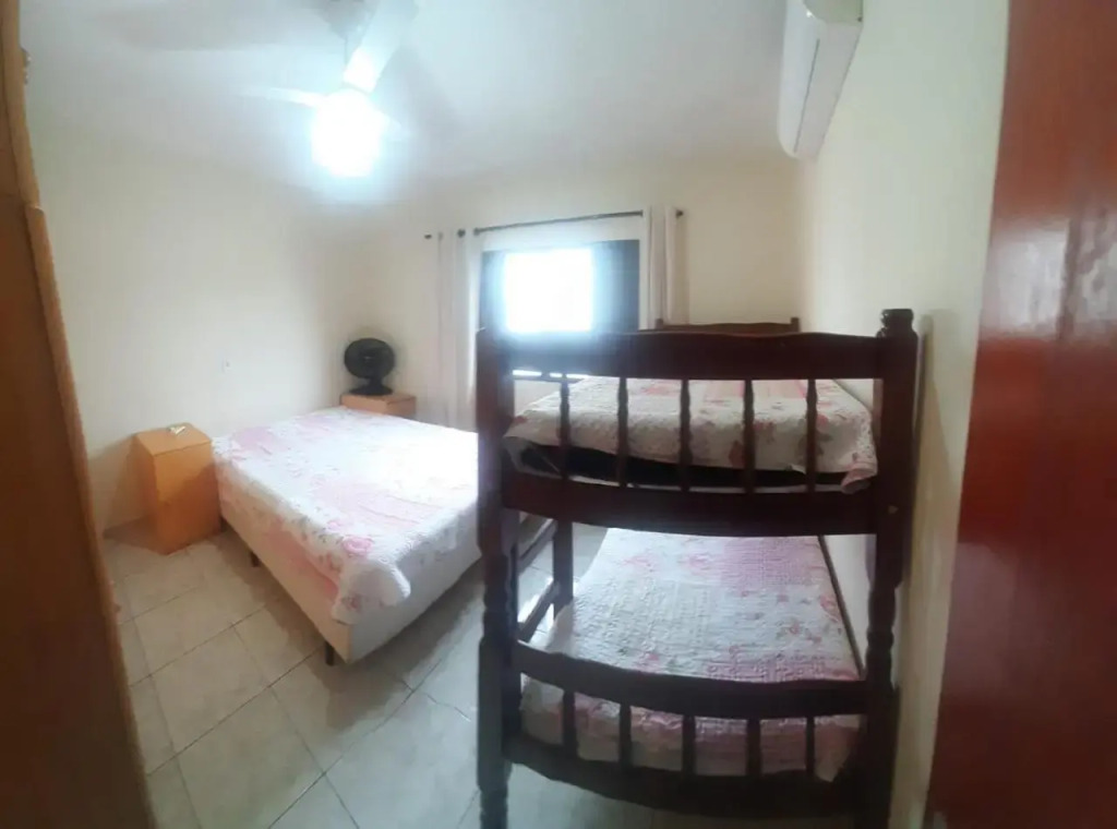Amplo apto, 2 dorm, 2 banh e 3 vagas no Itagua com ar condicionado