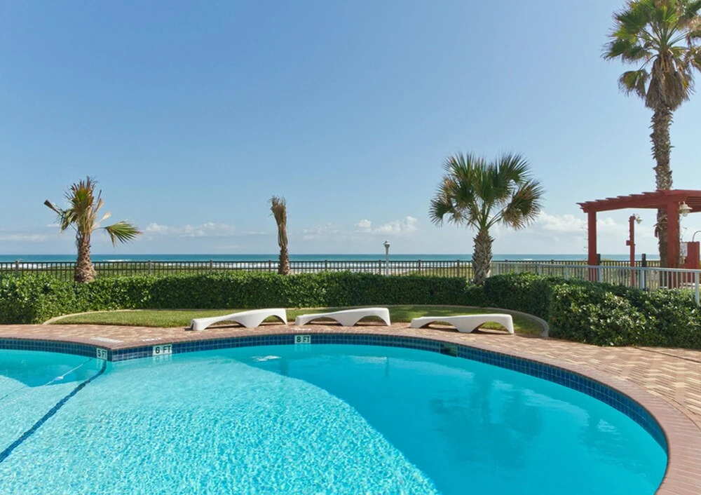 Aquarius Condominium 1001