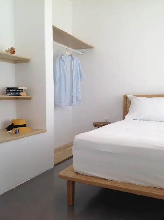 Anita Rooms & Suites Milos