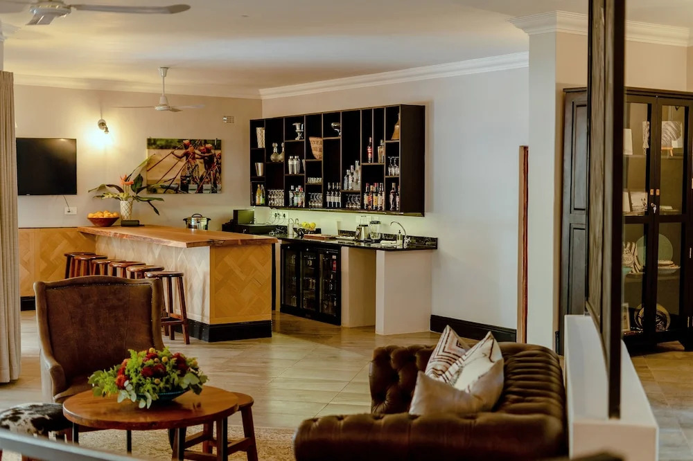 Nkosi Guest Lodge