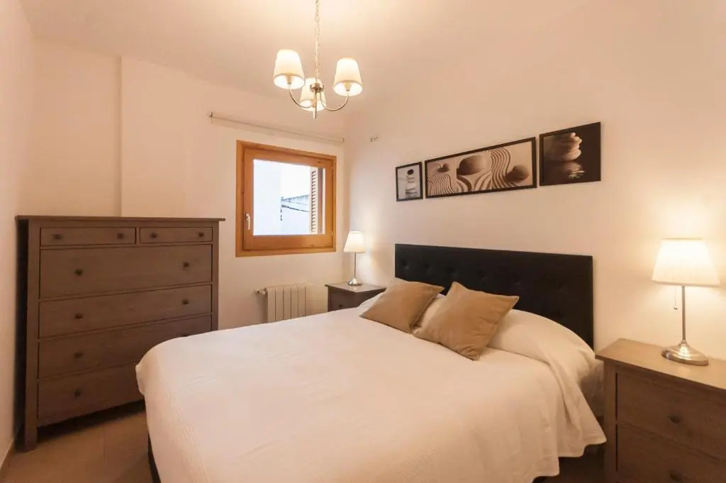 Lets Holidays Mediterranean apartment 3 minutes to the beach 2