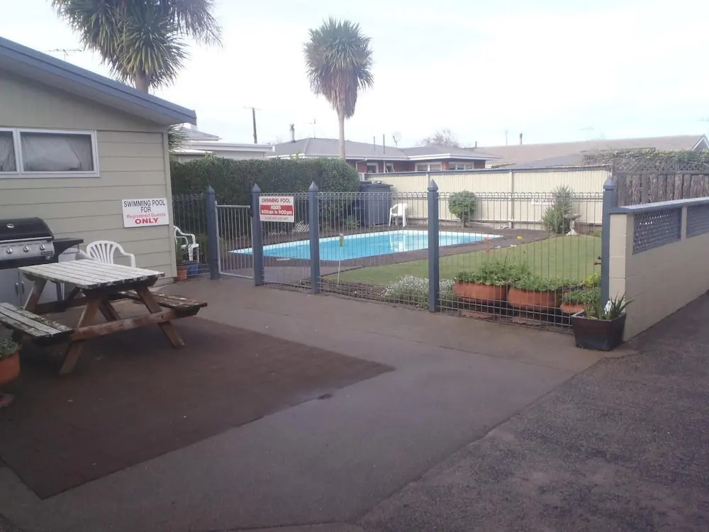Cambrian Lodge Motel