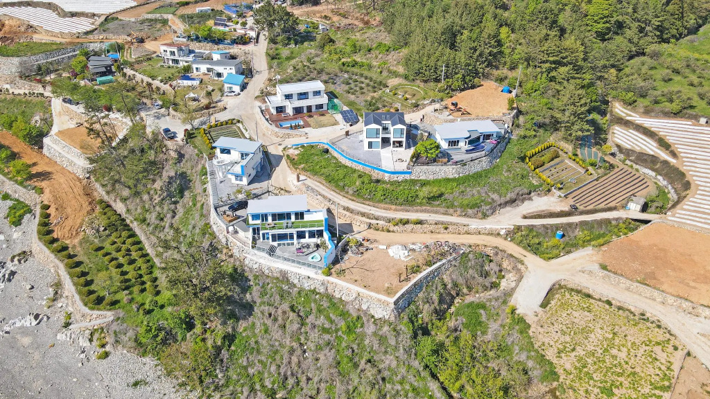 Namhae Bokkongii Seesru Ocean View Poolvilla