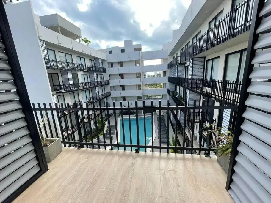 White Sand Suite 302 w rooftop pool & balcony 38st